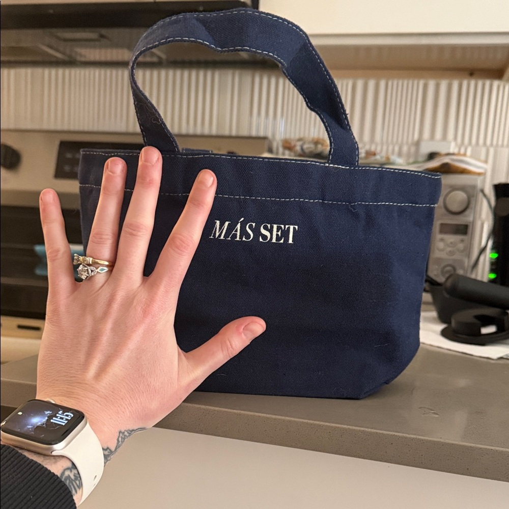 SET Active Más Set Mini Tote - Picture 3 of 4